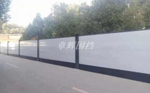 简易围挡在城市道路维修中的颜色应该如何配置？（城市道路维修中简易围挡的颜色和样式搭配建议）