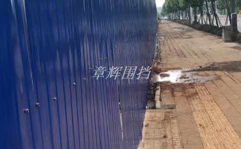 简易围挡在施工管理、工地安全中的作用是什么？