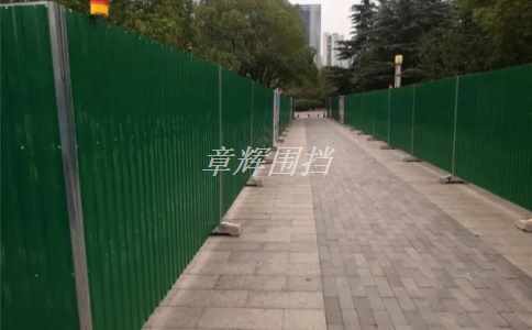 简易围挡在施工管理、工地安全中的作用是什么？